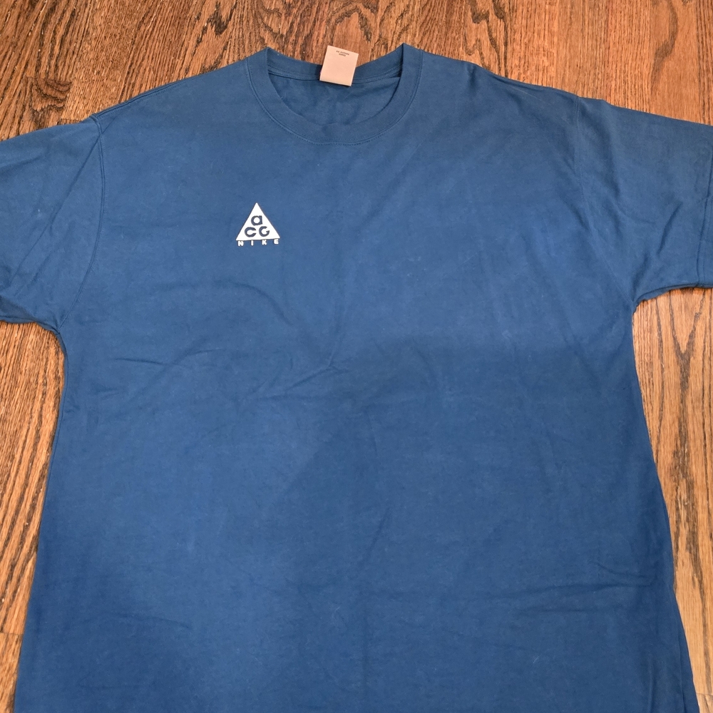 Nike ACG Men's Teal Short Sleeve Tee